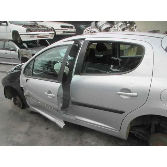 PEUGEOT 207 '2009 CONFORT GRIS CLARO