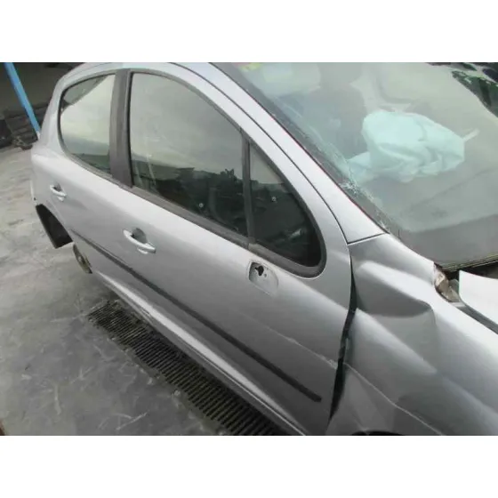 PEUGEOT 207 '2009 CONFORT GRIS CLARO