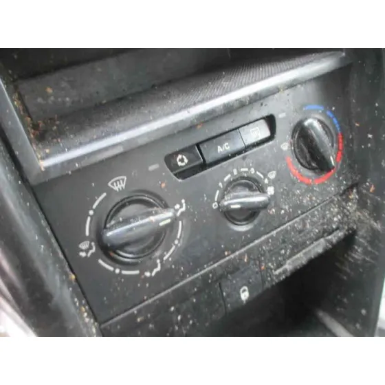 PEUGEOT 207 '2009 CONFORT GRIS CLARO
