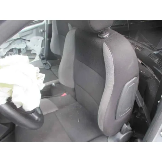 PEUGEOT 207 '2009 CONFORT GRIS CLARO
