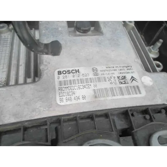 PEUGEOT 207 '2009 CONFORT GRIS CLARO