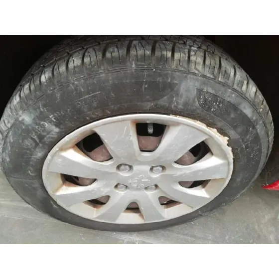 PEUGEOT 207 '2006 X-LINE ROJO