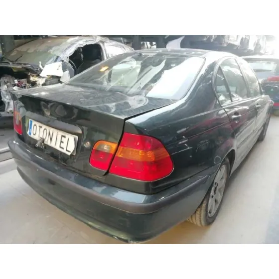 BMW SERIE 3 BERLINA (E46) '2002 320D VERDE