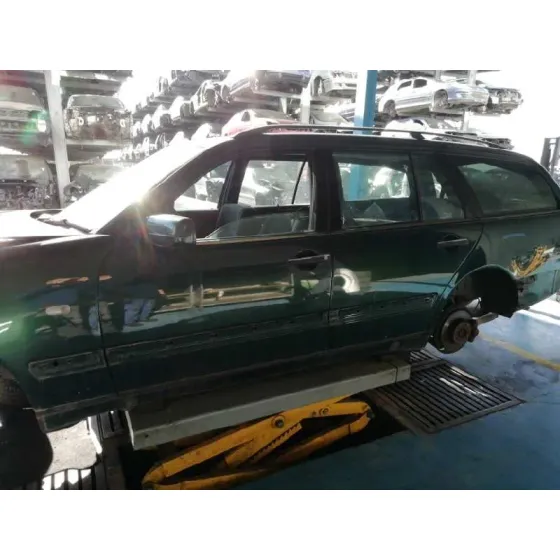 MERCEDES CLASE E (W210) FAMILIAR '1997 300 TURBODIESEL (210.225) VERDE