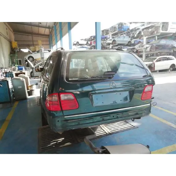 MERCEDES CLASE E (W210) FAMILIAR '1997 300 TURBODIESEL (210.225) VERDE
