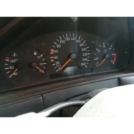 MERCEDES CLASE E (W210) FAMILIAR '1997 300 TURBODIESEL (210.225) VERDE