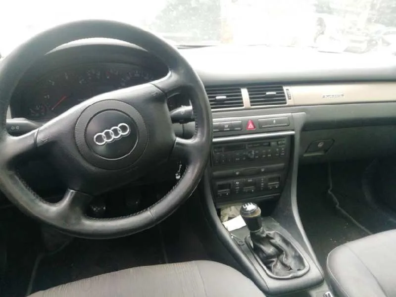 AUDI A6 BERLINA (4B2) '2000 2.5 TDI QUATTRO GRIS