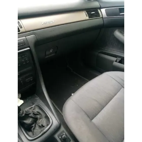 AUDI A6 BERLINA (4B2) '2000 2.5 TDI QUATTRO GRIS