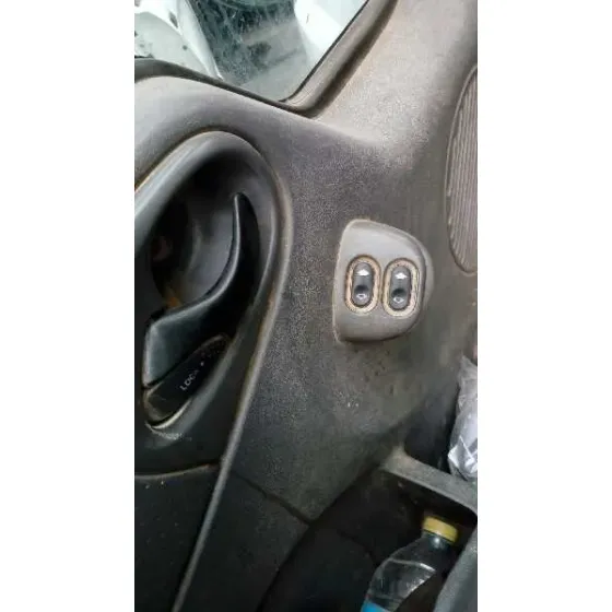 FORD TRANSIT MOD. 2000 COMBI '2004 FT 260 2.0 CORTO BLANCO