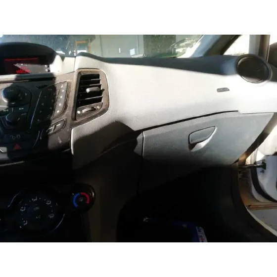 FORD FIESTA (CB1) '2010 TITANIUM NARANJA