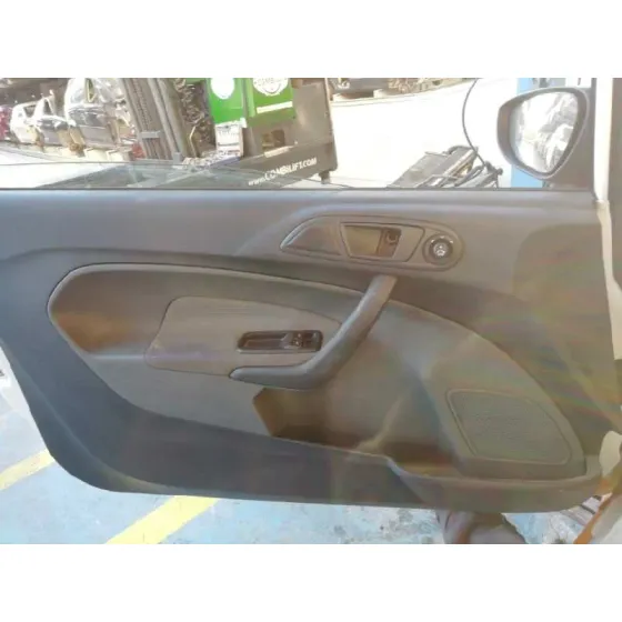 FORD FIESTA (CB1) '2010 TITANIUM NARANJA