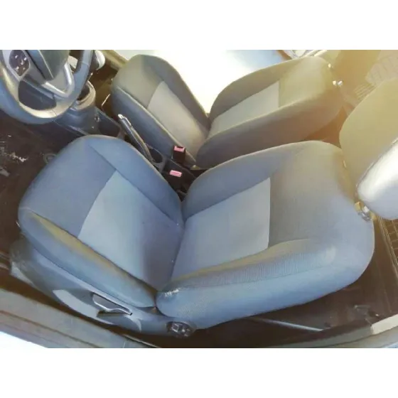FORD FIESTA (CB1) '2010 TITANIUM NARANJA