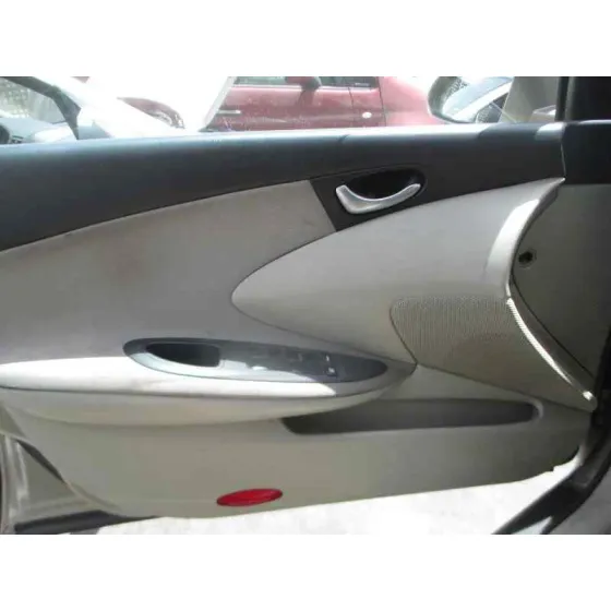 NISSAN PRIMERA BERLINA (P12) '2002 1.6 CAT ORO