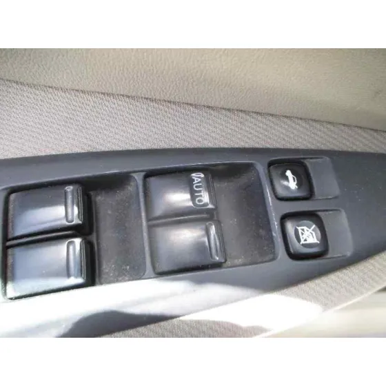 NISSAN PRIMERA BERLINA (P12) '2002 1.6 CAT ORO