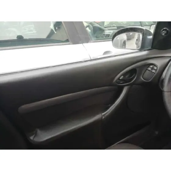 FORD FOCUS BERLINA (CAK) '2002 1.8 TDCI TURBODIESEL CAT NEGRO