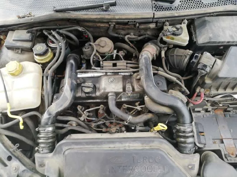 FORD FOCUS BERLINA (CAK) '2002 1.8 TDCI TURBODIESEL CAT NEGRO