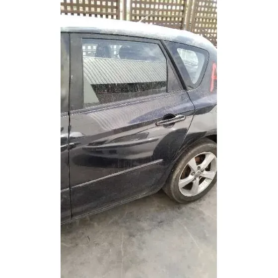 MAZDA 3 BERLINA (BK) '2004 1.6 CD DIESEL CAT NEGRO