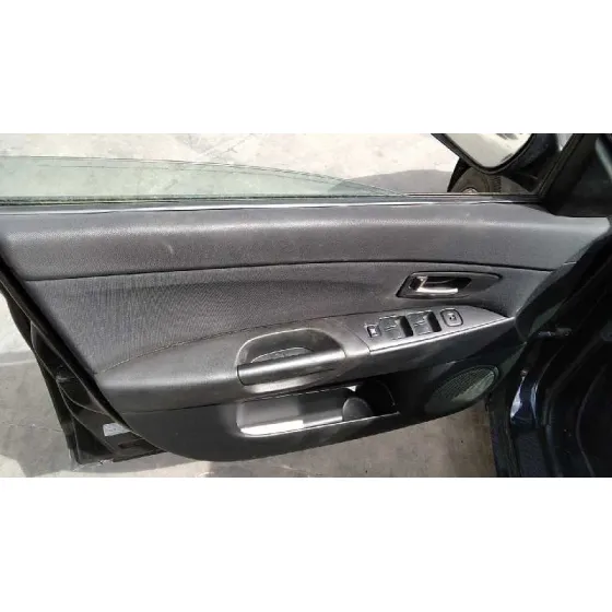 MAZDA 3 BERLINA (BK) '2004 1.6 CD DIESEL CAT NEGRO