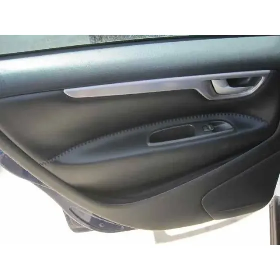 VOLVO V70 FAMILIAR '2001 2.4 20V TURBO CAT AZUL