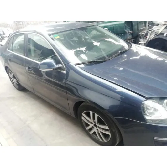 VOLKSWAGEN JETTA (1K2) '2009 1.9 TDI AZUL
