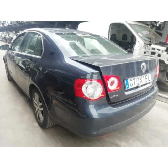 VOLKSWAGEN JETTA (1K2) '2009 1.9 TDI AZUL