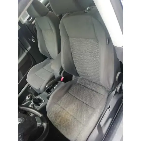 VOLKSWAGEN JETTA (1K2) '2009 1.9 TDI AZUL