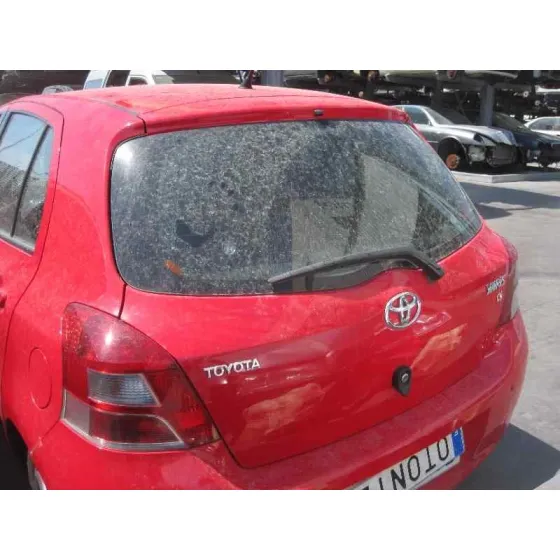 TOYOTA YARIS '2011 CONNECT ROJO