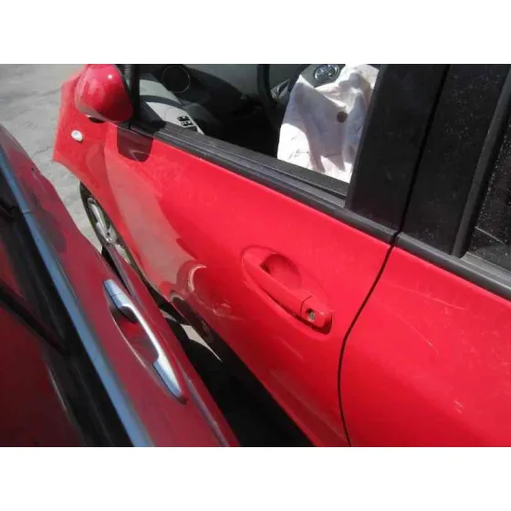 TOYOTA YARIS '2011 CONNECT ROJO