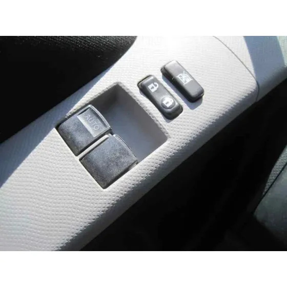 TOYOTA YARIS '2011 CONNECT ROJO