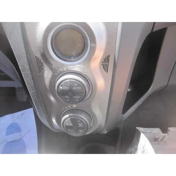 TOYOTA YARIS '2011 CONNECT ROJO