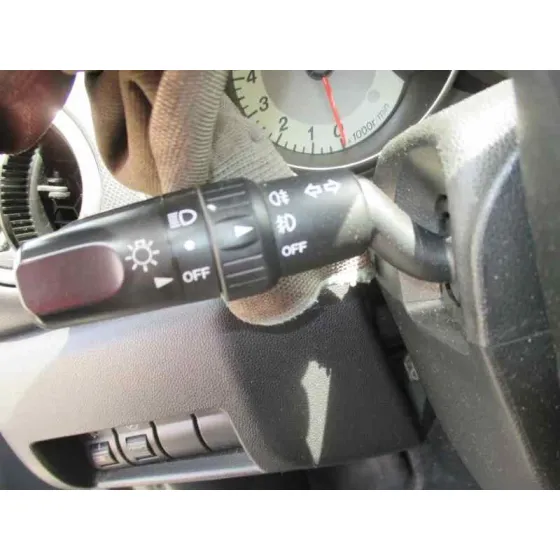 MAZDA 3 BERLINA (BK) '2006 1.6 VVT ACTIVE PLATA