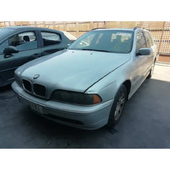 BMW SERIE 5 TOURING (E39) '2002 525I GRIS