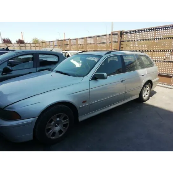 BMW SERIE 5 TOURING (E39) '2002 525I GRIS