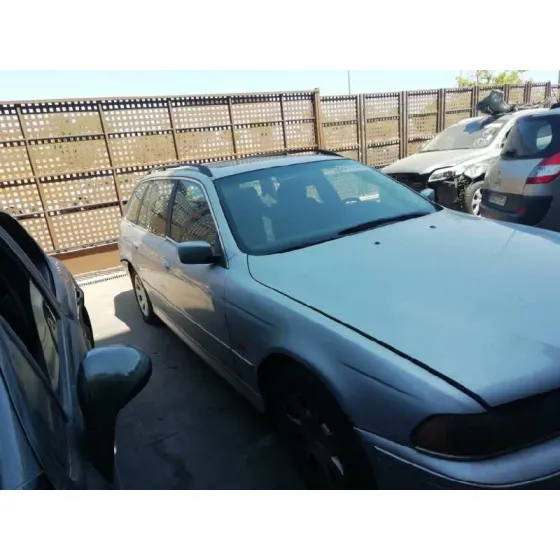 BMW SERIE 5 TOURING (E39) '2002 525I GRIS