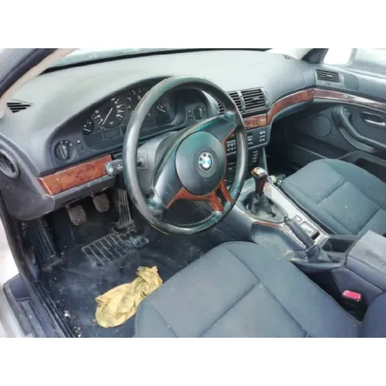 BMW SERIE 5 TOURING (E39) '2002 525I GRIS