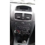 RENAULT CLIO II FASE II (B/CB0) RENAULT CLIO II FASE II (B/CB0) '2005 AUTHENTIQUE NEGRO 2001