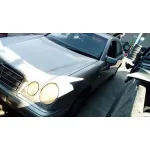 MERCEDES-BENZ CLASE E (W210) BERLINA MERCEDES CLASE E (W210) BERLINA '1999 2.3 16V CAT PLATA 1995