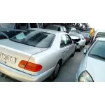 MERCEDES-BENZ CLASE E (W210) BERLINA MERCEDES CLASE E (W210) BERLINA '1999 2.3 16V CAT PLATA 1995