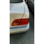 MERCEDES-BENZ CLASE E (W210) BERLINA MERCEDES CLASE E (W210) BERLINA '1999 2.3 16V CAT PLATA 1995