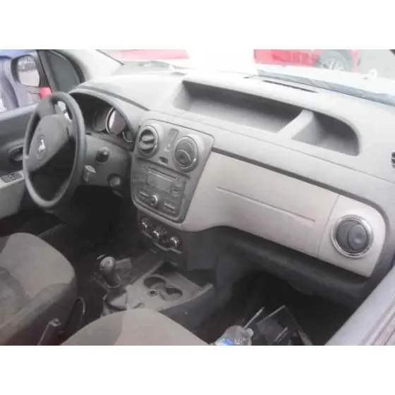 DACIA DOKKER '2015 STEPWAY PLATA