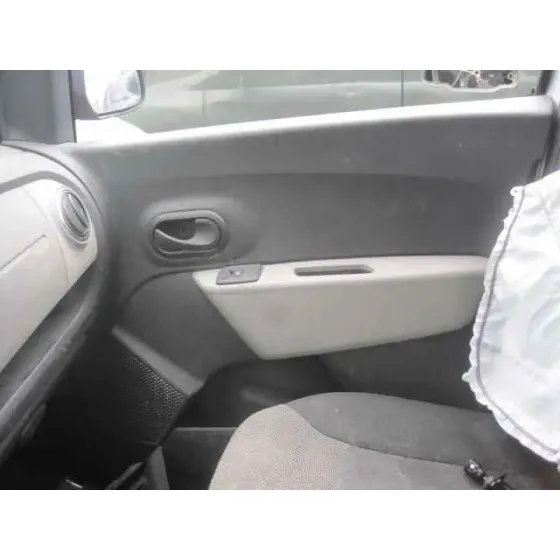 DACIA DOKKER '2015 STEPWAY PLATA