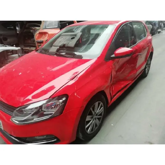 VOLKSWAGEN POLO (6C1) '2014 ADVANCE BLUEMOTION ROJO