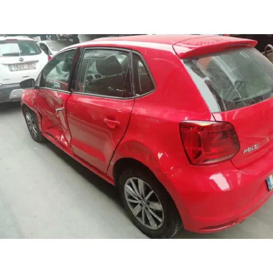 VOLKSWAGEN POLO (6C1) '2014 ADVANCE BLUEMOTION ROJO