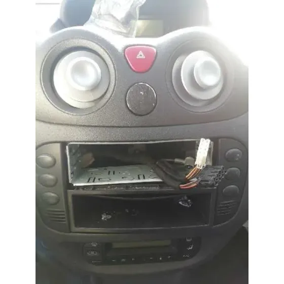 CITROEN C3 '2005 1.4 HDI PREMIER GRIS