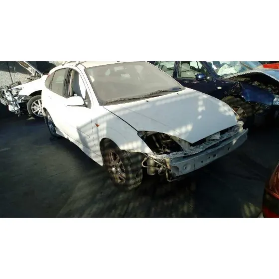FORD FOCUS BERLINA (CAK) '2002 AMBIENTE BLANCO