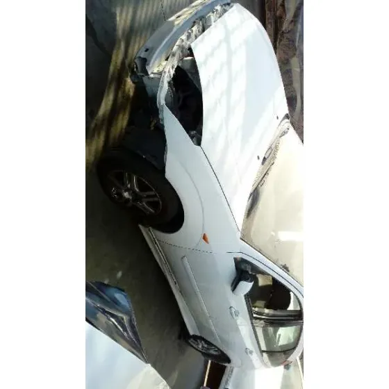 FORD FOCUS BERLINA (CAK) '2002 AMBIENTE BLANCO