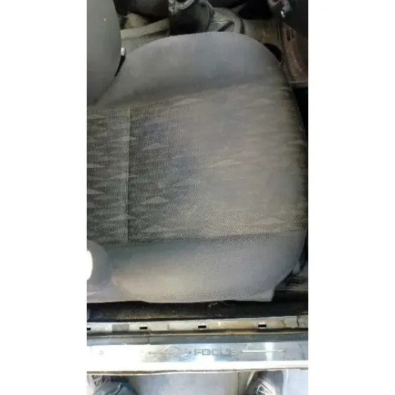 FORD FOCUS BERLINA (CAK) '2002 AMBIENTE BLANCO