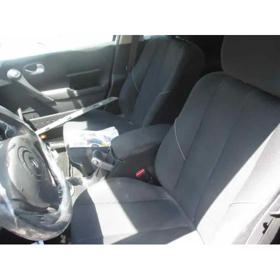 RENAULT MEGANE II CLASSIC BERLINA '2004 1.9 DCI DIESEL FAP PLATA