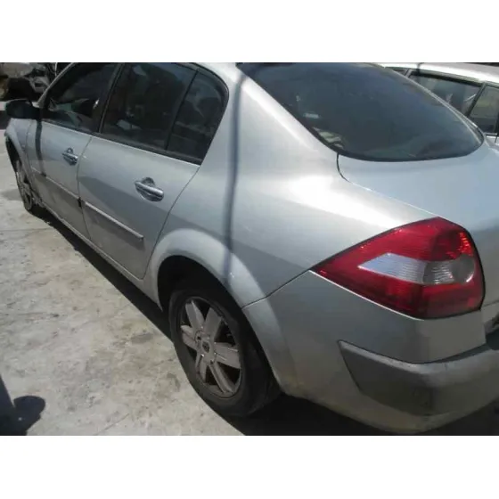 RENAULT MEGANE II CLASSIC BERLINA '2004 1.9 DCI DIESEL FAP PLATA