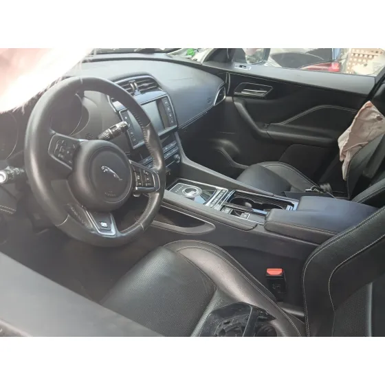 MOTOR 204DT. AUTOMATICO 4X4 CVF/KW: 13.31/132